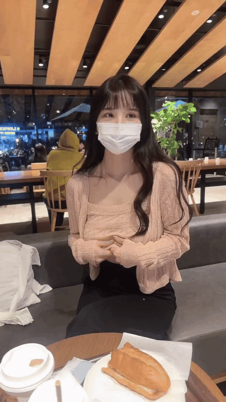 스타벅스녀 다른 스타벅스에서 또 스타벅스녀 다른 스타벅스에서 또